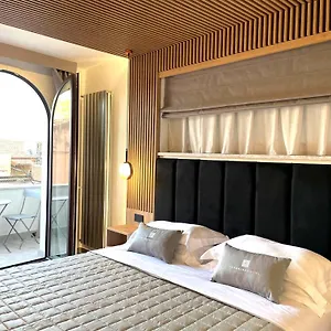 https://taormina-rooms.taorminaitalyhotels.com